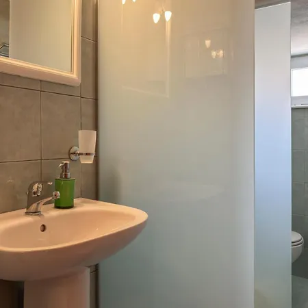 Alisahni 1 Apartment *